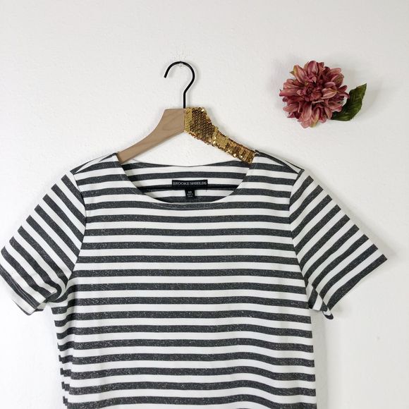 BROOKE SHIELDS Striped Short Sleeve Top - Picture 2 of 8